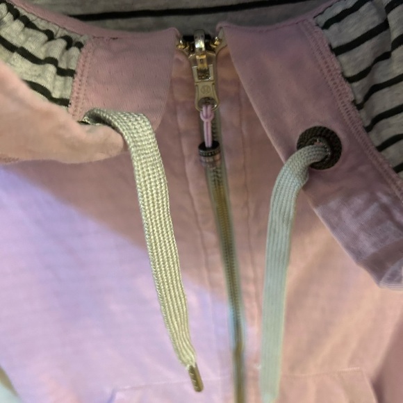 Lululemon Aura Reversible Hoodie Pink Striped/ and all pink Zip Up
Jacket - Picture 8 of 13